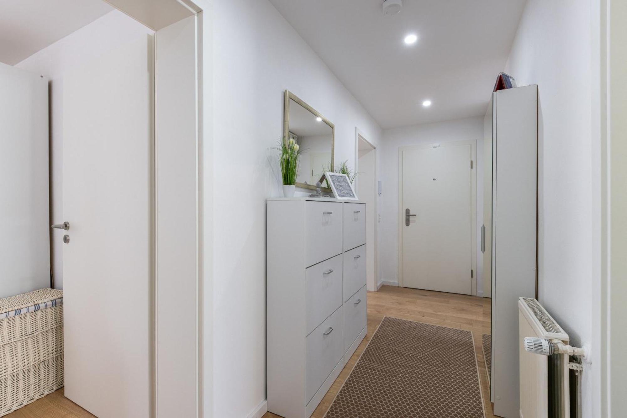 Schoenes, Modernes Apartment Mit Zwei Schlafzimmern - Zentral Mit Balkon Fuer 6 Personen Montabaur Exterior photo